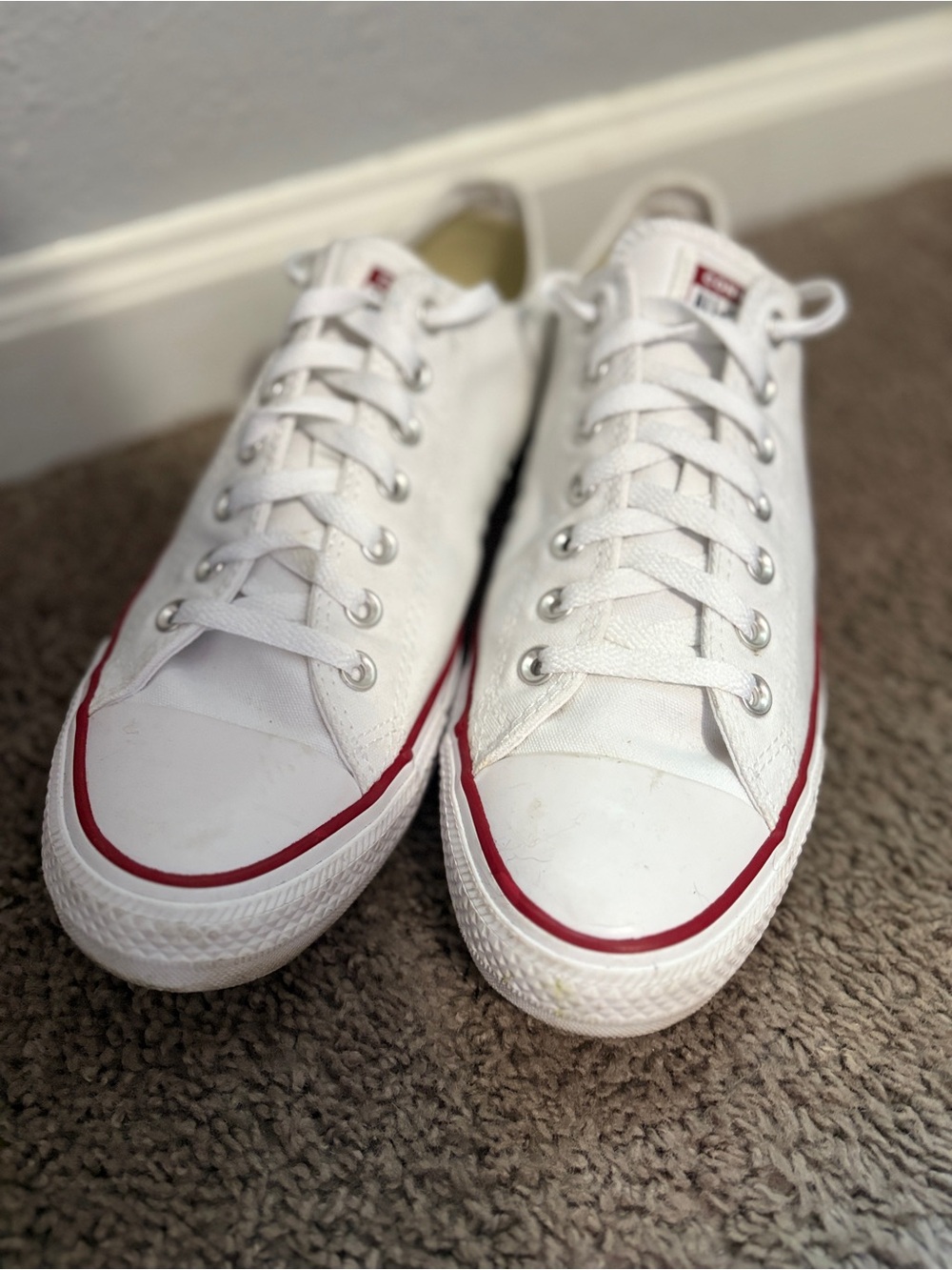 Converse White Low-Top Sneakers with Red Accent - Men's